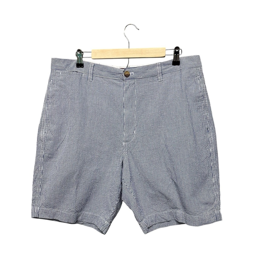 Men's Chaps Blue Striped Seersucker Flat Front Shorts  Size 36 Chino Preppy Golf